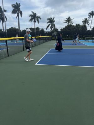 Miami Beach Golf Club by null