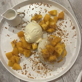 Mango Mango Dessert - Mango A11 Mango Coconut Sticky Rice w. Ice Cream - Desserts Near Me - New York, New York Mango Mango Dessert - Mango A11 Mango Coconut Sticky Rice w. Ice Cream - Desserts Near Me - New York, New York