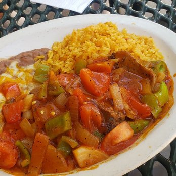 El Mexicano II - Lengua en salsa ranchera - Mexican Near Me - Yucaipa, California El Mexicano II - Lengua en salsa ranchera - Mexican Near Me - Yucaipa, California