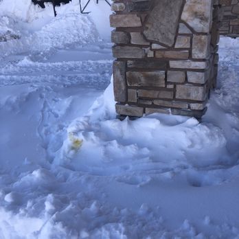 Brian Head Lodge - Dog pee everywhere - Hotels Near Me - Brian Head, Utah
