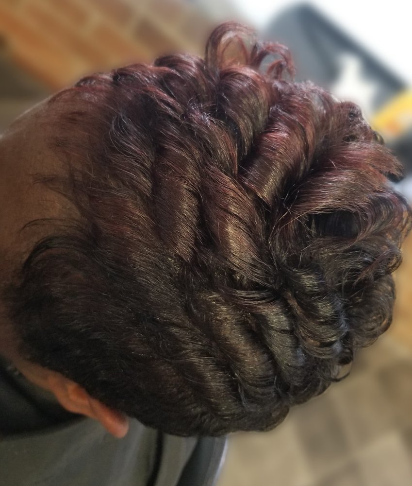 VISIONS HAIR STUDIO BOILING SPRINGS Request an Appointment 3901