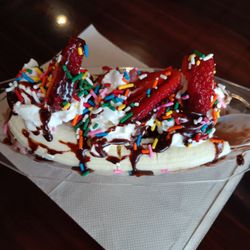 This is my banana split. 2 heaping scoops of chocolate and 1 heaping scoop of caramel. Omg. So very yummy.