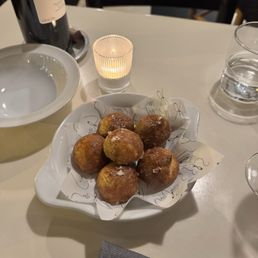 gougeres gougeres
