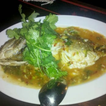 Le Colonial - Ca Chien Saigon (Seared Red Snapper) - Market Price ($35 when I had it) - Vietnamese Near Me - Chicago, Illinois