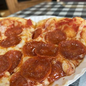 Paesano Pizza - Pepperoni slices - Pizza Near Me - Ridgway, Pennsylvania Paesano Pizza - Pepperoni slices - Pizza Near Me - Ridgway, Pennsylvania