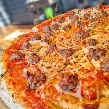 Bob's Pizza - Sausage pizza - Pizza Near Me - Chicago, Illinois Bob's Pizza - Sausage pizza - Pizza Near Me - Chicago, Illinois