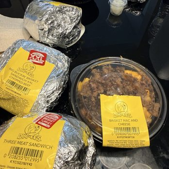 Buc-ee's - Sandwiches, brisket Mac and cheese and brisket burrito - Souvenir Shops Near Me - Pass Christian, Mississippi Buc-ee's - Sandwiches, brisket Mac and cheese and brisket burrito - Souvenir Shops Near Me - Pass Christian, Mississippi