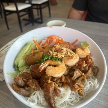 Blooming Vietnamese Cuisine - #39: combo vermicelli: shrimp, egg roll + pork = $15.95 - Soup Near Me - Cerritos, California Blooming Vietnamese Cuisine - #39: combo vermicelli: shrimp, egg roll + pork = $15.95 - Soup Near Me - Cerritos, California