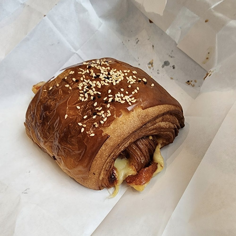 Le Beau - Patisserie/Cake Shop Near Me - Toronto, Ontario