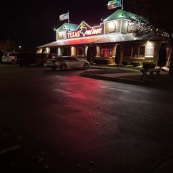 Texas Roadhouse - Restaurant