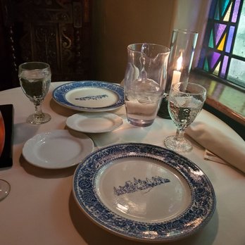 Hyeholde Restaurant - Indoor dining - New American Near Me - Coraopolis, Pennsylvania Hyeholde Restaurant - Indoor dining - New American Near Me - Coraopolis, Pennsylvania