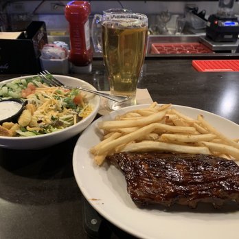 Applebee's Grill + Bar - Half slab, fries, house salad, large beer. - American Near Me - Las Cruces, New Mexico