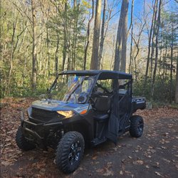Smokey Mountain UTV Rental - Yeti six seat Polaris Ranger.