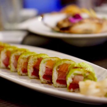 Akashi - Iso Maki roll ($15) - yellowtail, salmon, tuna roll wrapped with special seaweed paper - Sushi Bars Near Me - Houston, Texas