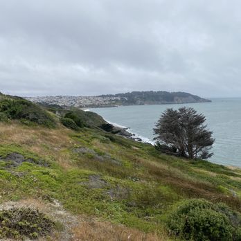 Batteries to Bluffs Trail - Hiking Near Me - San Francisco, California