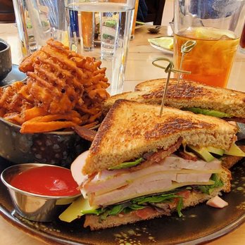 Brunch & - Smoked Turkey and Beachwood Bacon with Sweet Potatoe Waffle Fries - Breakfast & Brunch Near Me - Estes Park, Colorado