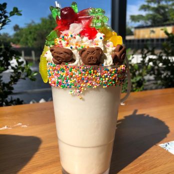 Frankies Food Factory - Vanilla slice loaded shake - Cafes Near Me - Glenhaven, NSW