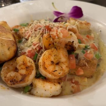 Wolf Bay at Orange Beach - Shrimp & Grits - Seafood Near Me - Orange Beach, Alabama Wolf Bay at Orange Beach - Shrimp & Grits - Seafood Near Me - Orange Beach, Alabama