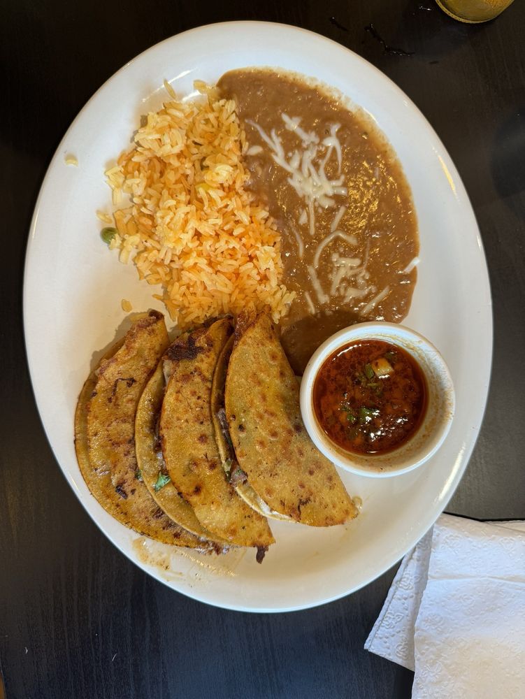 My Casa Restaurant