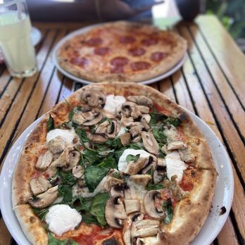 Spris Artisan Pizza - Midtown - Pizza Near Me - Miami, Florida