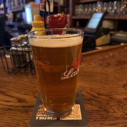 Shopper's Pub Eatery
