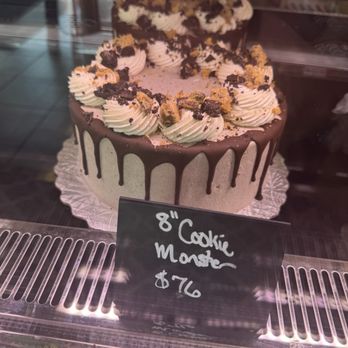 The Velvet Buttercream - Cookie Monster cake - Desserts Near Me - Phoenix, Arizona The Velvet Buttercream - Cookie Monster cake - Desserts Near Me - Phoenix, Arizona