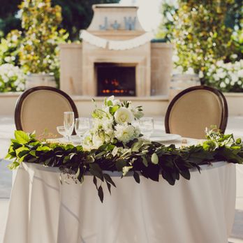 The Big Bang - Sweetheart table florals - Florists Near Me - Sacramento, California The Big Bang - Sweetheart table florals - Florists Near Me - Sacramento, California