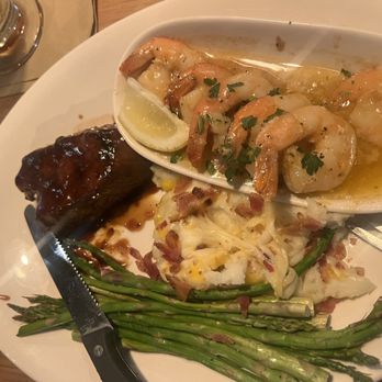 BJ's Restaurant & Brewhouse - Pizza Near Me - Peoria, Arizona