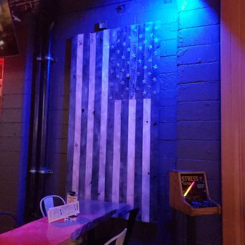 Low Road - Bars Near Me - Gresham, Oregon
