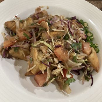 Shwe Taung Restaurant - Samosa salad - Sushi Bars Near Me - Arcadia, California