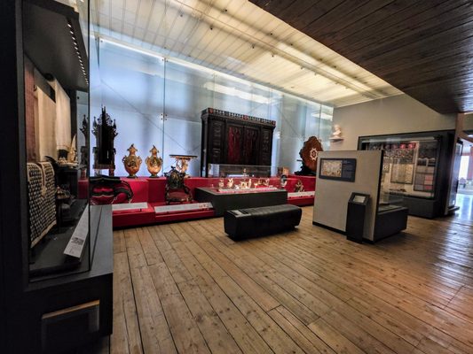 Victoria and Albert Museum by null