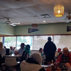 Home Plate - Mom and Pop place with terrific breakfast and Mimosas.