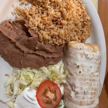 City Cafe - Chicken burrito plate - Mexican Near Me - Ingleside, Texas City Cafe - Chicken burrito plate - Mexican Near Me - Ingleside, Texas