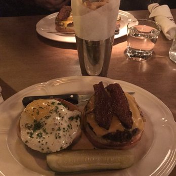 Au Cheval - Bars Near Me - Chicago, Illinois Au Cheval - Bars Near Me - Chicago, Illinois