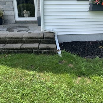 Tom Banks Contracting - the steps leading up to the front door - Landscaping Near Me - Hudson, New York