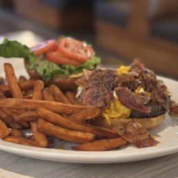 Pepper Bacon Burger