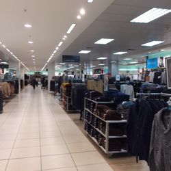 Primark - This massive store is best visited in the morning