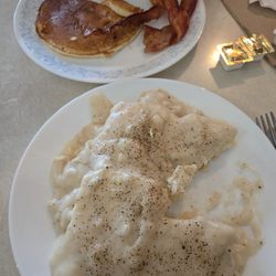 Chaperral Cafe - Hometown breakfast