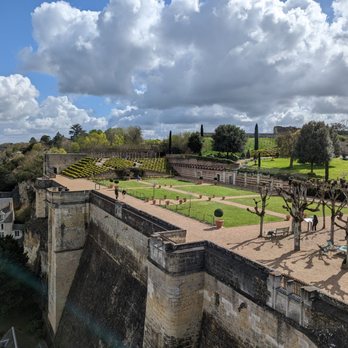 Château d'Amboise - Landmarks & Historical Buildings Near Me