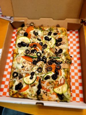 Golden Boy Pizza by null
