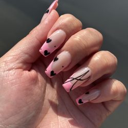 Elegant Nails & ILash Studio