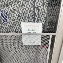 Fall City Firearms - And here's the hours on the door