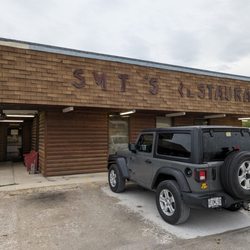 Smith's Short Stop - Exterior