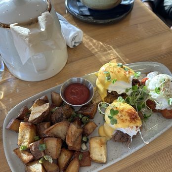 The Juniper Bistro - Benny trio - Canadian (New) Near Me - Banff, Alberta The Juniper Bistro - Benny trio - Canadian (New) Near Me - Banff, Alberta