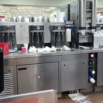 Braum's Ice Cream & Dairy Stores - There wasn't a soul in the place and it looked like that our entire visit. - Fast Food Near Me - McKinney, Texas