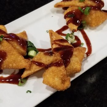 Screaming Tuna - Crab chipotle wontons - Sushi Bars Near Me - Milwaukee, Wisconsin Screaming Tuna - Crab chipotle wontons - Sushi Bars Near Me - Milwaukee, Wisconsin