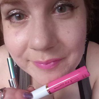 Dollar Tree - Bubblegum pink LA girl lip gloss - Discount Store Near Me - Medina, New York Dollar Tree - Bubblegum pink LA girl lip gloss - Discount Store Near Me - Medina, New York