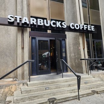 Starbucks - Outside - Bishop Street Entrance - Coffee & Tea Near Me - Honolulu, Hawaii Starbucks - Outside - Bishop Street Entrance - Coffee & Tea Near Me - Honolulu, Hawaii