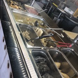 La Confianza Deli & Restaurant - Pick what u want on rice!