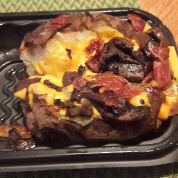 Wendy's - Smoked Mushroom Baked Potato. - Fast Food Near Me - Lincoln Park, Michigan